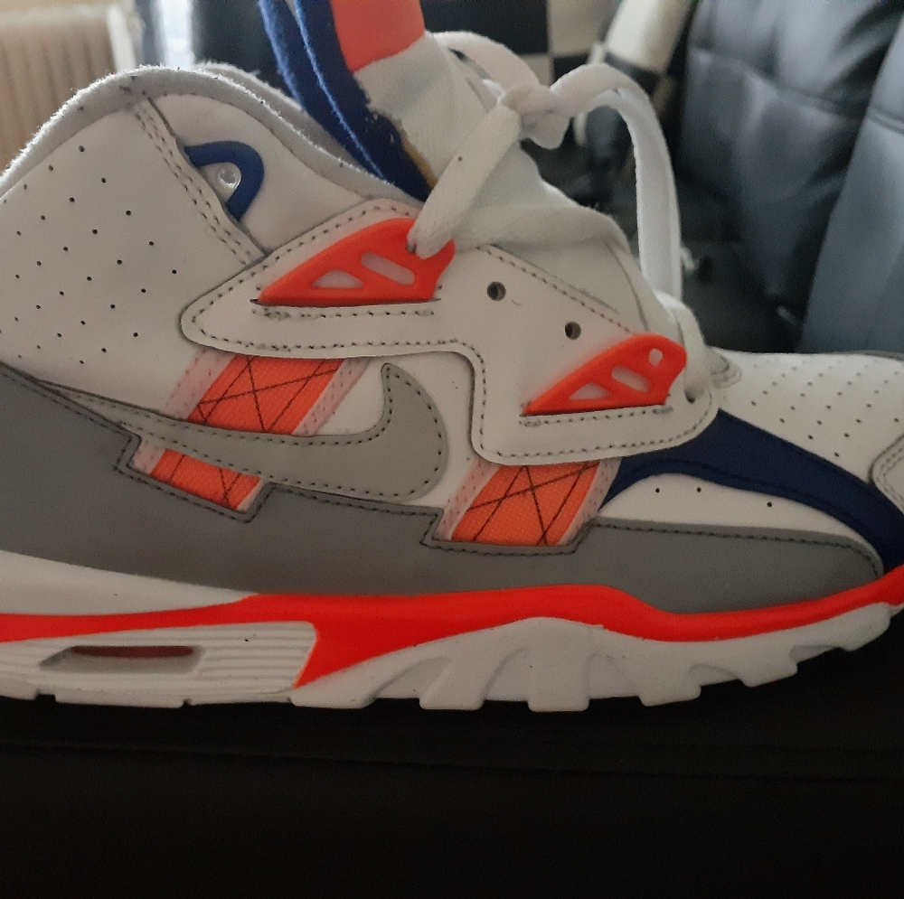 Sneaker - Picture 4 of 4
